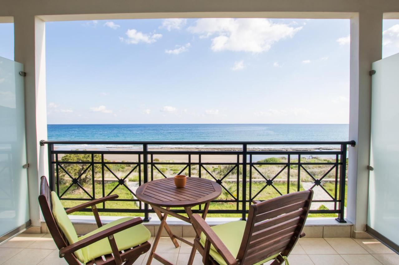Beachfront Apartments Karpathos Extérieur photo